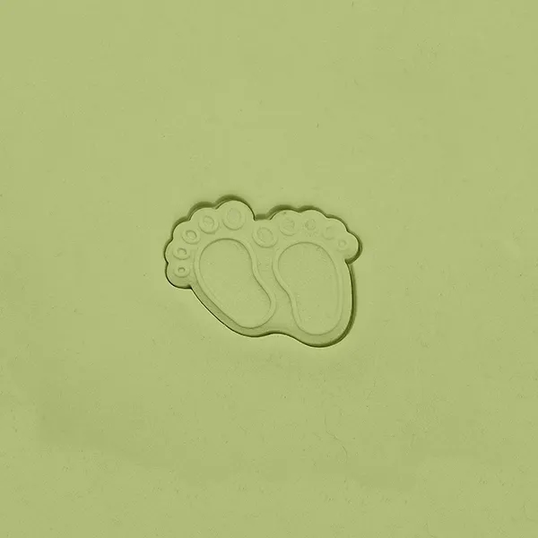 Baby voetjes embossed variatie open